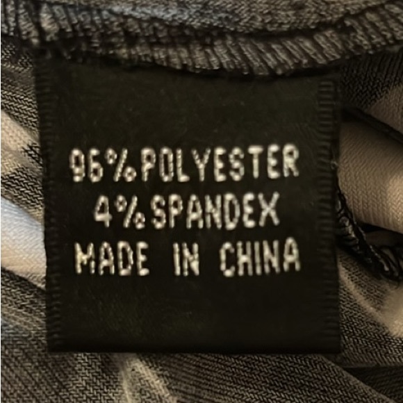 Adrianna Papell Floral Bodycon Dress in Black and White, Size 8 - Picture 13 of 16